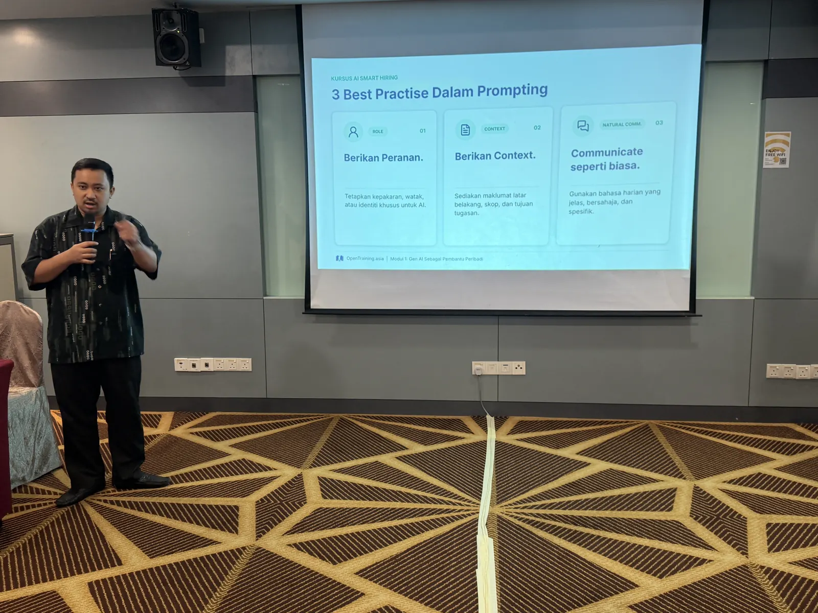 Sesi 3 best practice dalam prompting semasa kursus AI Smart Hiring