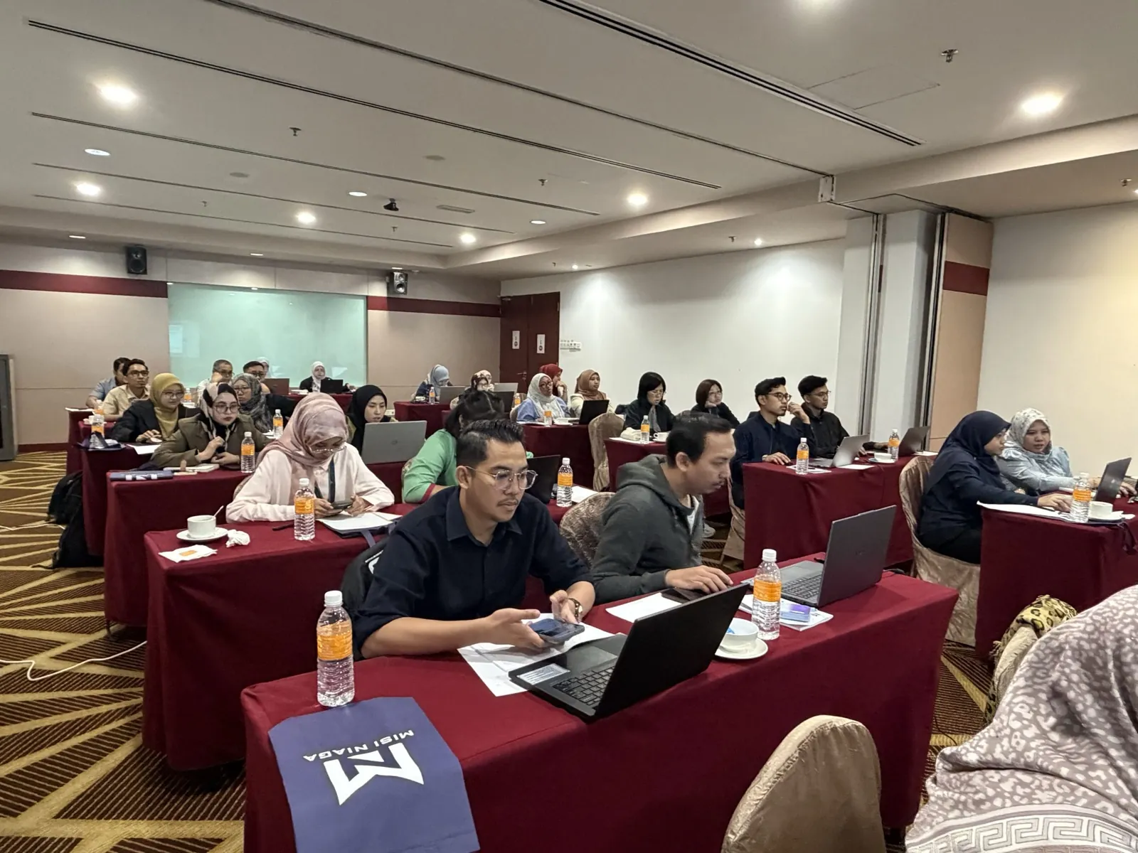 Peserta public training AI Smart Office di Palm Seremban Hotel